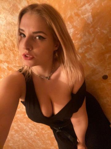 Проститутка Хана